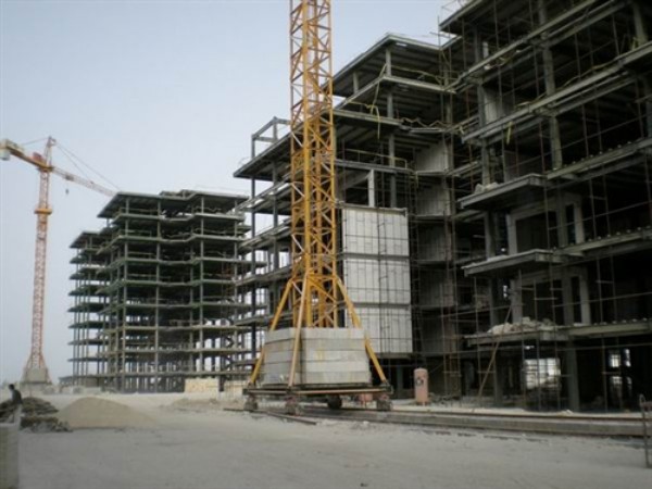 大型建筑輕質隔墻工程展示_輕質隔墻板生產線設備_輕質隔墻板設備-湖北博悅佳實業(yè)有限公司